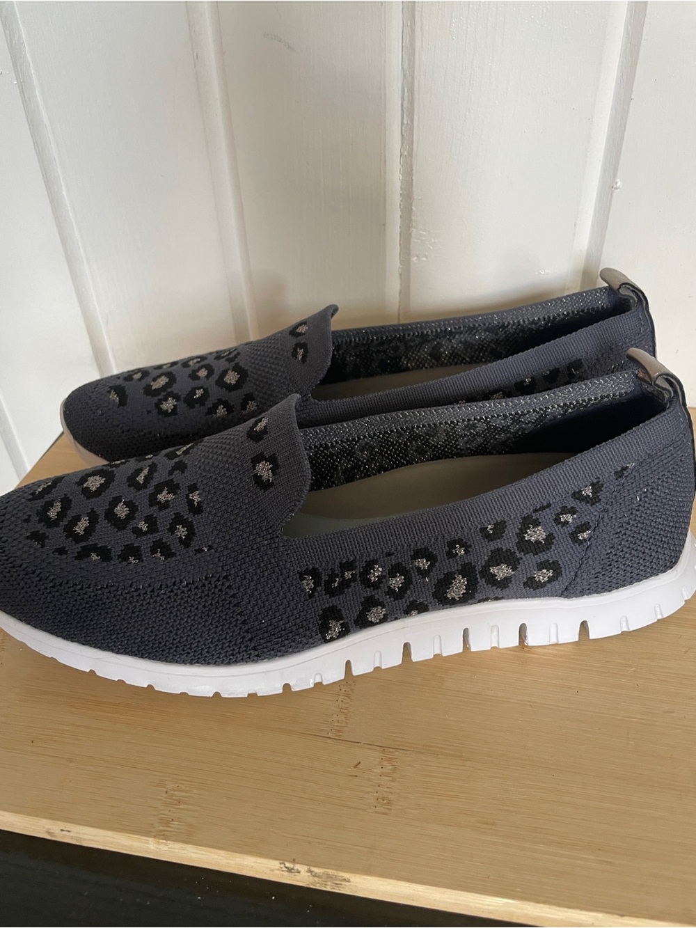 Cole Haan Knit Slip-On Loafers in Charcoal/blue with Black Leopard size 7.5 - Picture 3 of 7